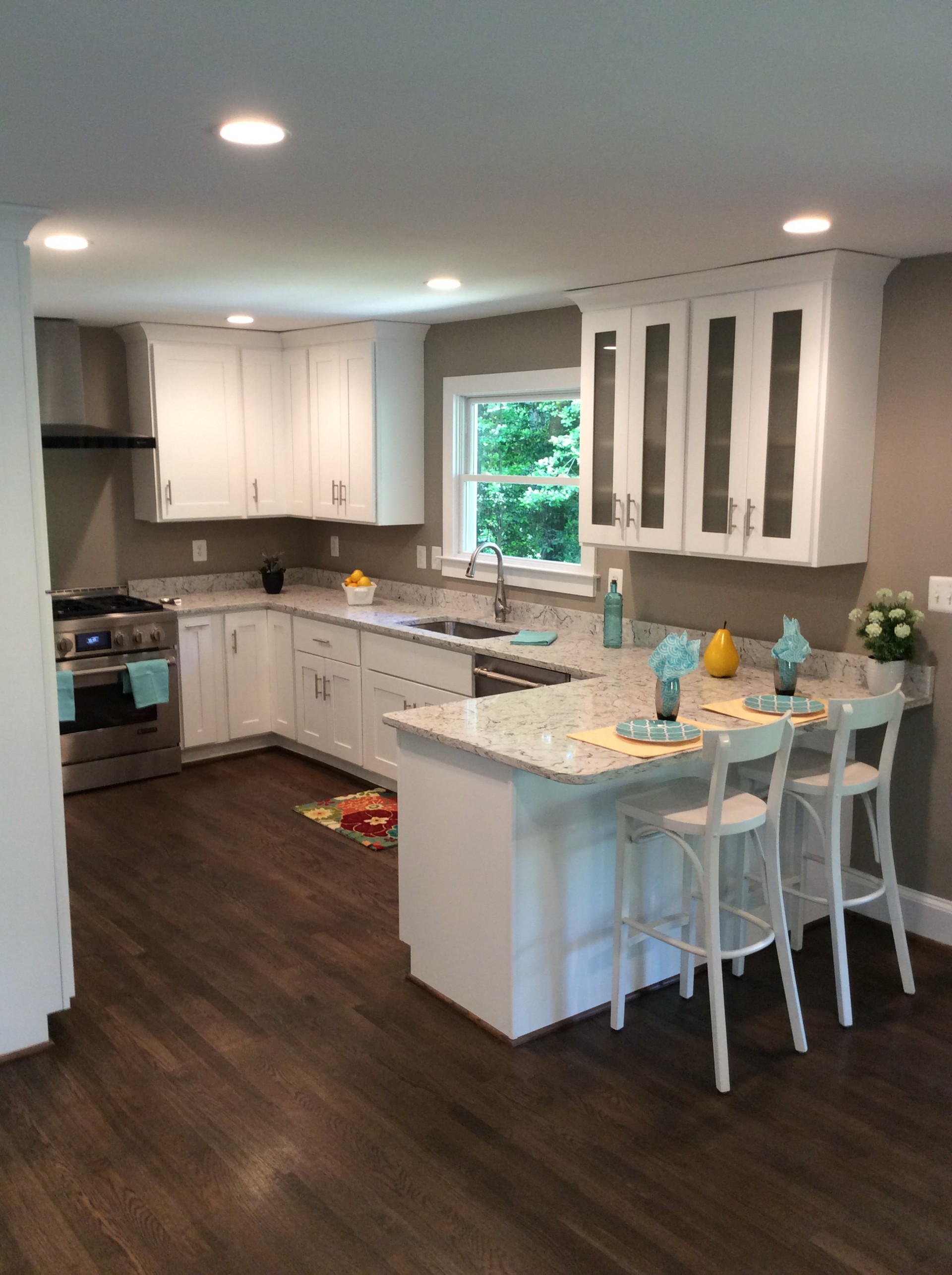 1142 Mainsail Kitchen